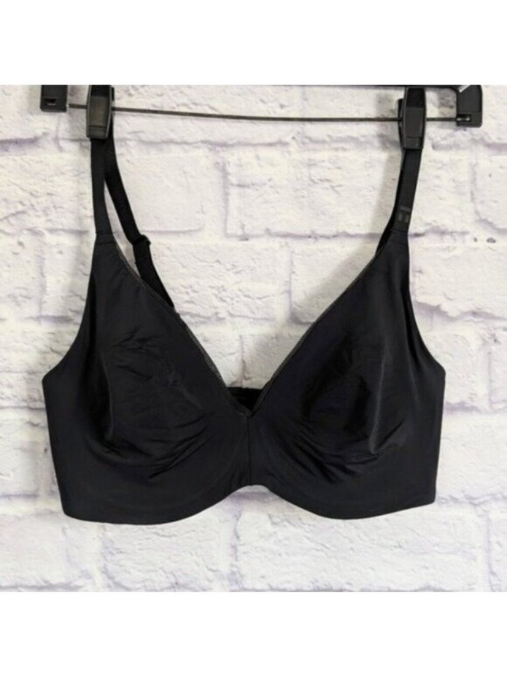 Tommy John Air Plunge Bra 34D NEW Black Unpadded Mesh Moisture Wicking
